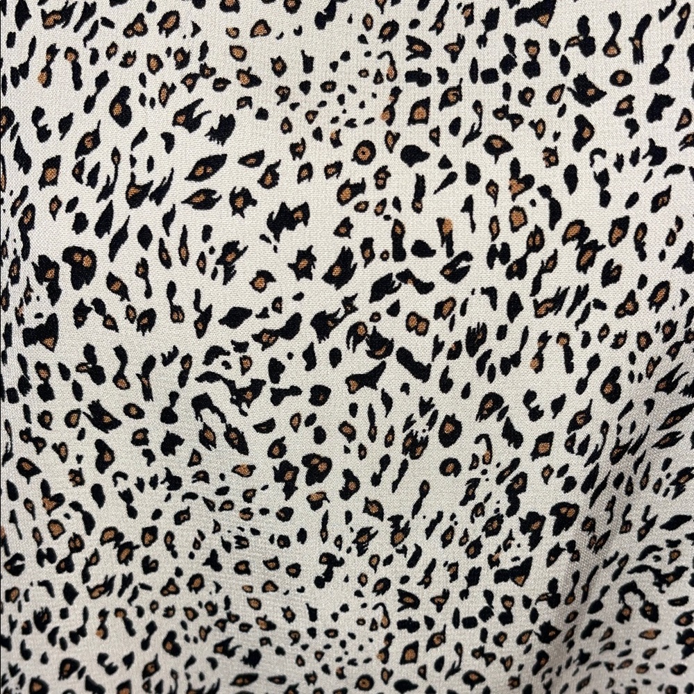 Doe & Rae Monochrome Patterned Blouse - Picture 3 of 3